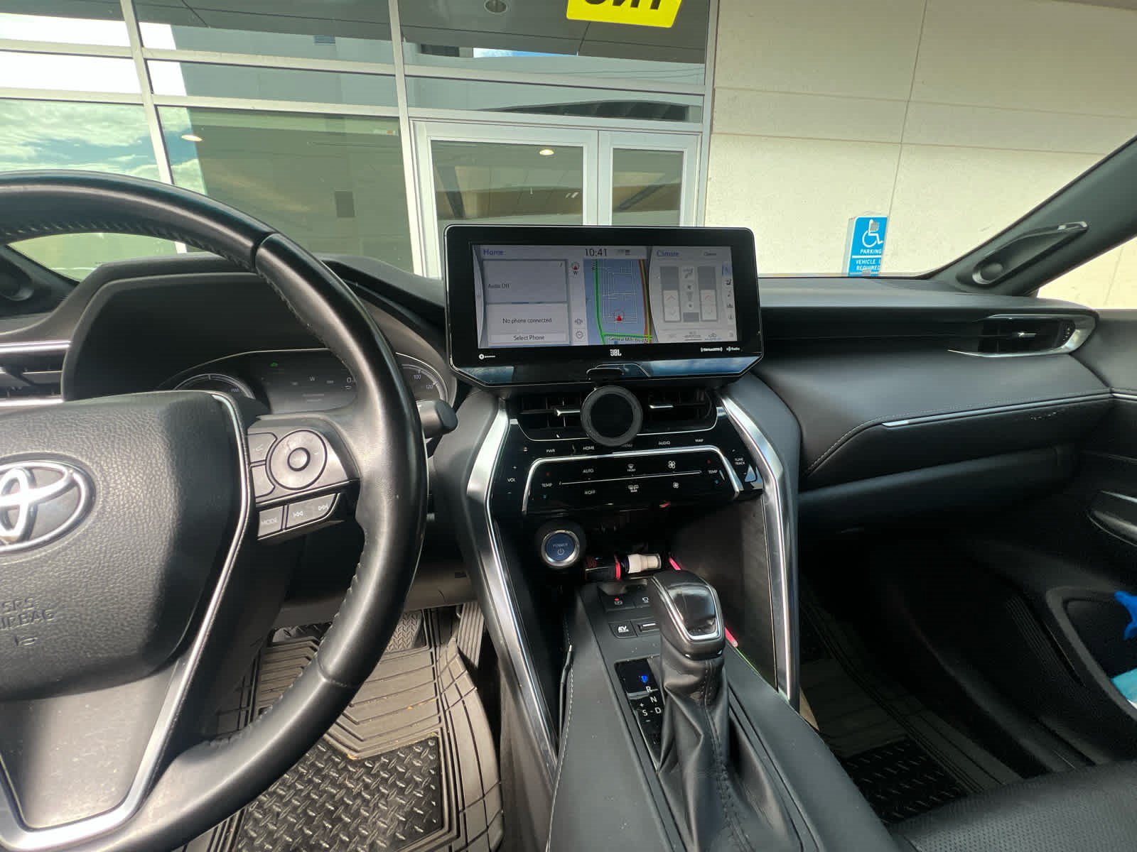Used 2022 Toyota Venza Limited AWD/4WD image 9