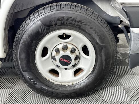 Used 2020 GMC Savana 2500 Work Van w/ Driver Convenience Package image 24