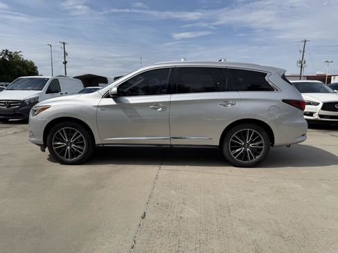Used 2016 INFINITI QX60 FWD w/ Deluxe Technology Package image 15