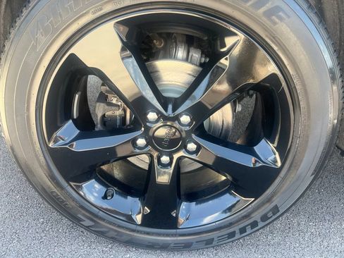 Used 2023 Jeep Grand Cherokee Altitude AWD/4WD image 13