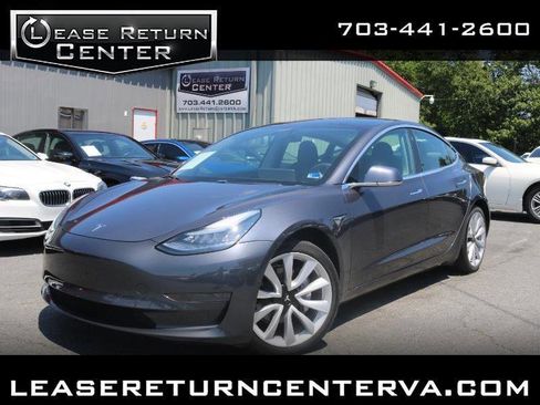 Used 2020 Tesla Model 3 Standard Range RWD image 1