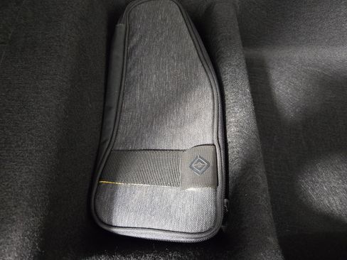 Used 2022 Rivian R1S Launch Edition image 34