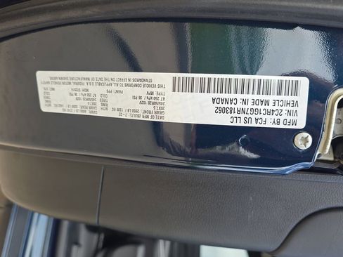 Used 2022 Chrysler Pacifica Limited w/ S Appearance Package FWD image 36