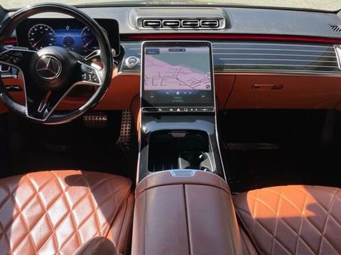 Used 2021 Mercedes-Benz S 580 4MATIC Sedan w/ AMG Line image 16