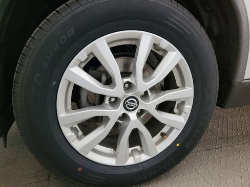 Used 2020 Nissan Rogue SV AWD/4WD image 31