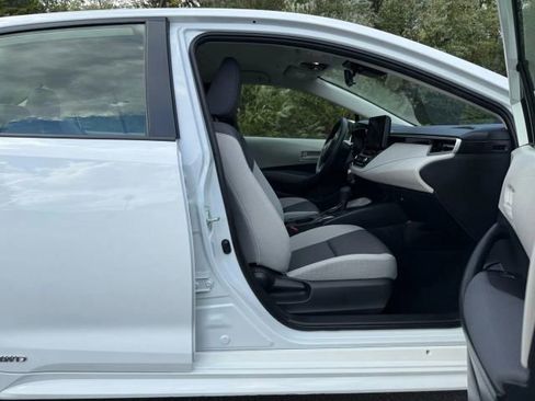 Used 2023 Toyota Corolla LE image 26