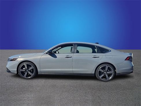 Used 2025 Honda Accord Sport image 7