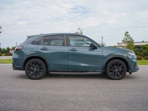 Used 2023 Honda HR-V Sport image 8