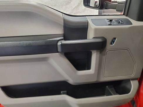 Used 2018 Ford F550 XL image 11