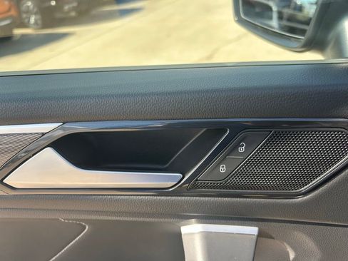 Used 2024 Volkswagen Tiguan SE R-Line image 48