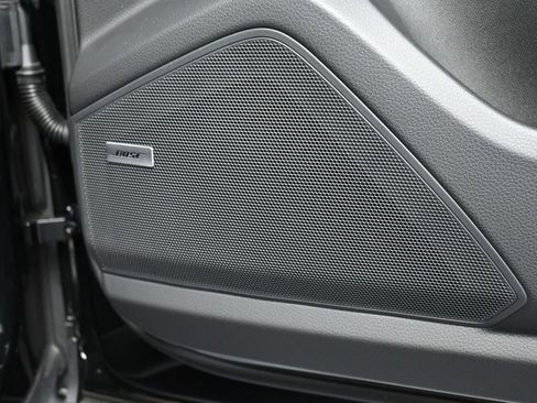 New 2026 Porsche Cayenne image 29