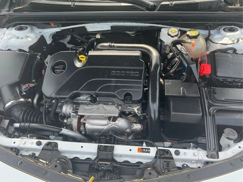 Used 2024 Chevrolet Malibu LT FWD image 28