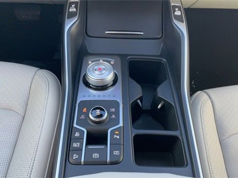Certified 2025 Kia Sorento EX w/ EX Panoramic Sunroof Package image 21