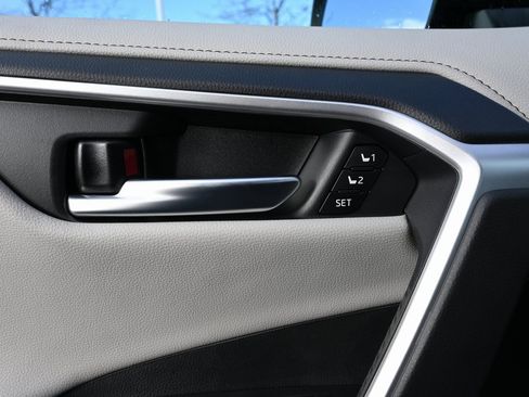 New 2025 Toyota RAV4 Limited image 26