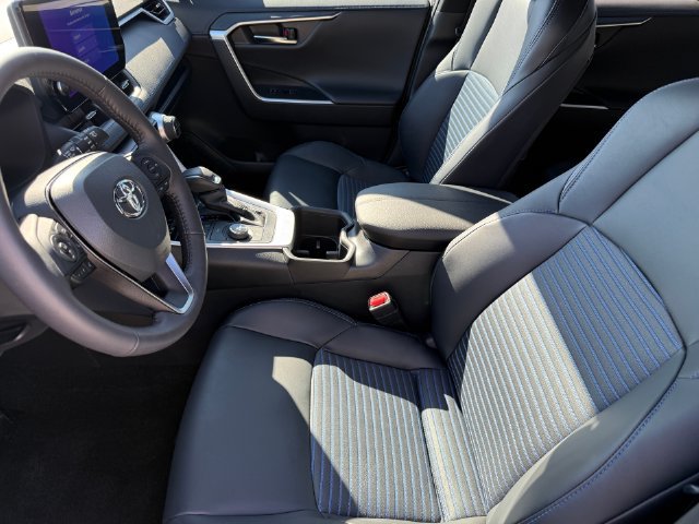 Used 2024 Toyota RAV4 XSE w/ Advanced Technology Package AWD/4WD image 9