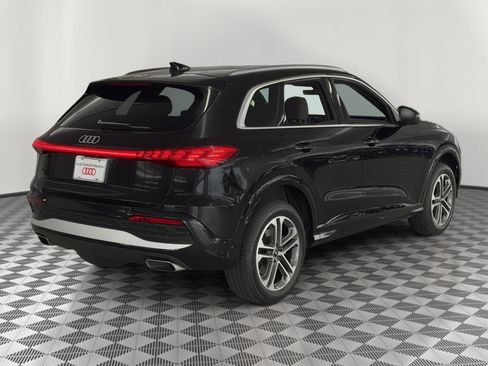Used 2025 Audi Q5 Premium w/ Convenience Package AWD/4WD image 9