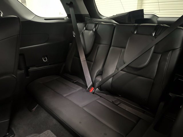 Used 2023 Ford Explorer XLT w/ Equipment Group 202A AWD/4WD image 20