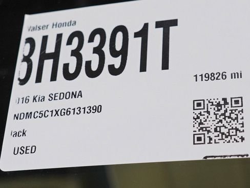 Used 2016 Kia Sedona SX FWD image 36
