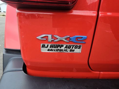 Used 2021 Jeep Wrangler Unlimited Sahara w/ Cold Weather Group image 20