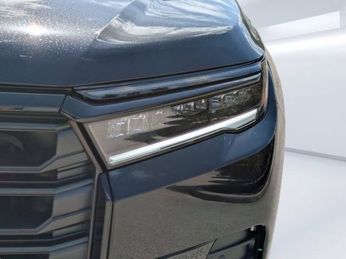 New 2026 Honda Pilot Sport image 10