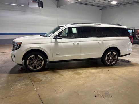 New 2026 Ford Expedition Max King Ranch image 5