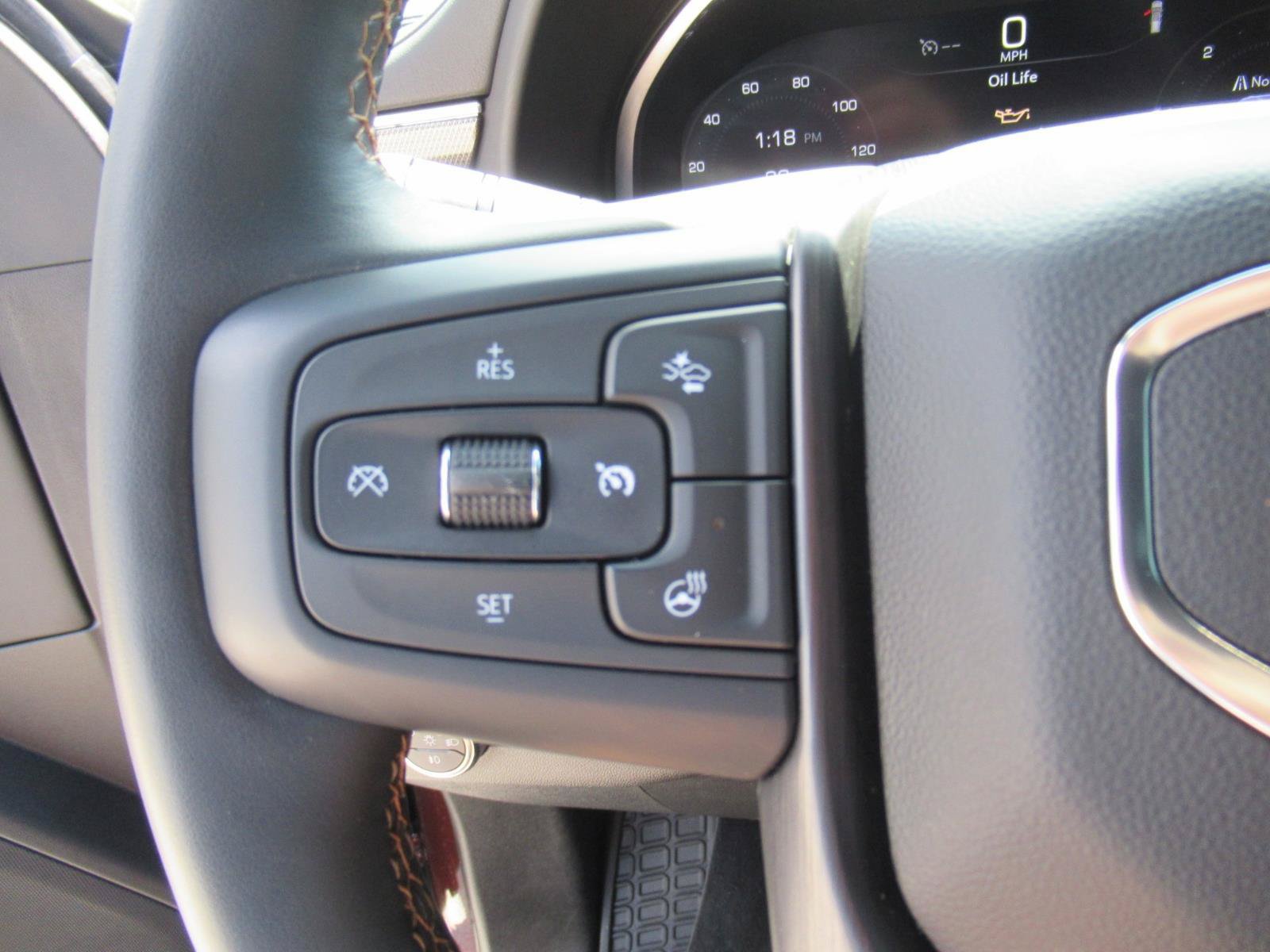 Used 2023 GMC Yukon AT4 w/ AT4 Premium Plus Package AWD/4WD image 23