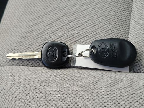 Certified 2020 Toyota Sienna L image 29