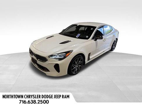 Used 2022 Kia Stinger GT-Line RWD image 1
