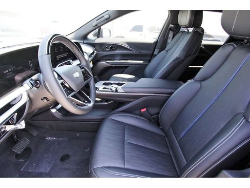 New 2026 Cadillac Lyriq Sport image 6