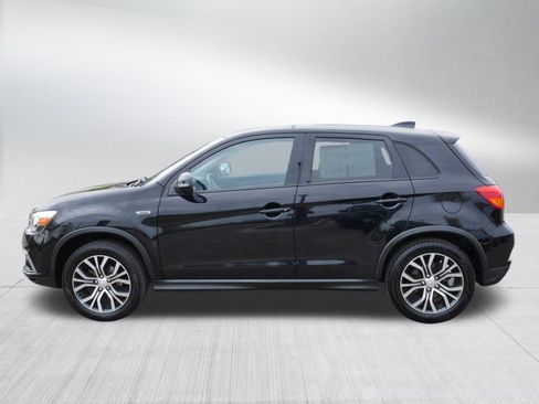 Used 2018 Mitsubishi Outlander Sport ES FWD image 4