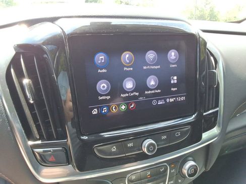 Certified 2021 Chevrolet Traverse LT FWD image 30