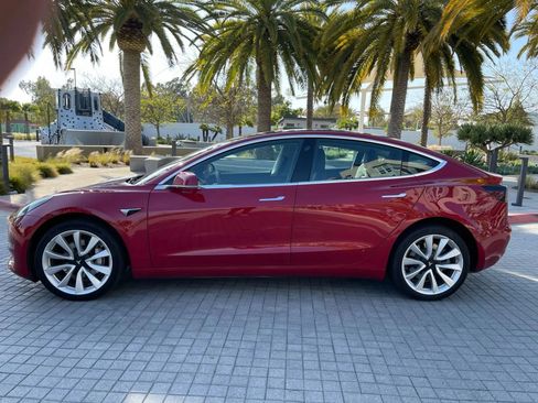 Used 2018 Tesla Model 3 Long Range RWD image 9