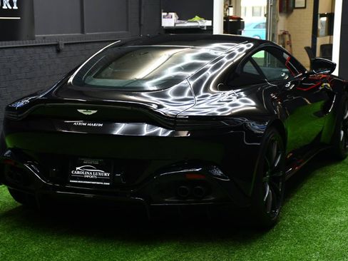 Used 2020 Aston Martin V8 Vantage Coupe RWD image 10