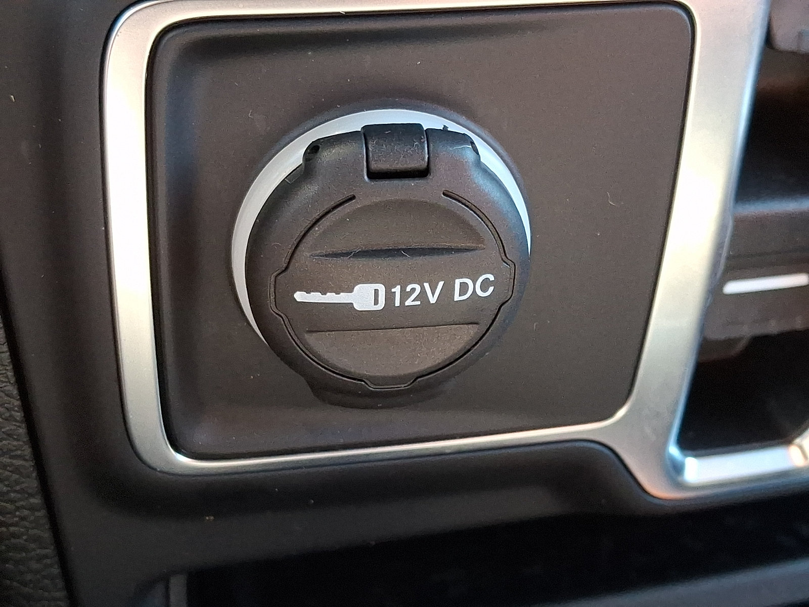Used 2019 Jeep Wrangler Unlimited Sport S AWD/4WD image 24