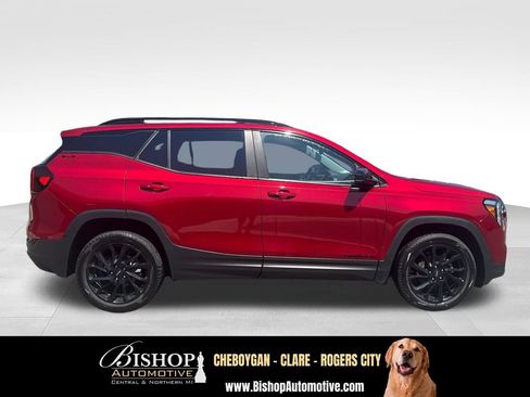Used 2023 GMC Terrain SLE w/ Driver Convenience Package AWD/4WD image 13