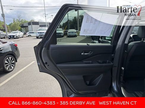 Certified 2023 Nissan Pathfinder SL w/ SL Premium Package AWD/4WD image 18
