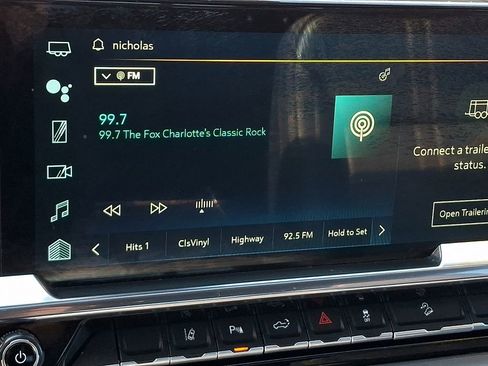 Used 2024 Chevrolet Silverado 2500 High Country w/ High Country Premium Package image 17