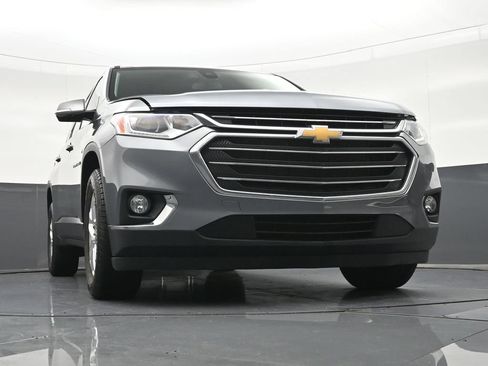 Used 2020 Chevrolet Traverse LT FWD image 32