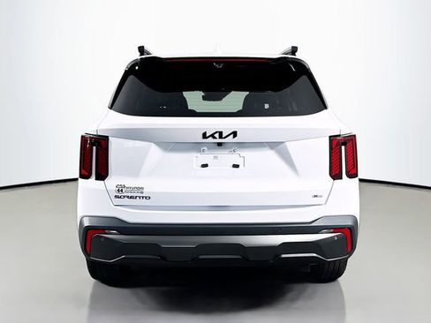 Used 2025 Kia Sorento SX Prestige AWD/4WD image 7