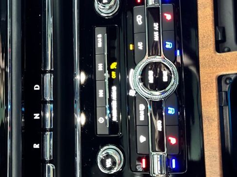 Used 2024 Lincoln Navigator L Black Label image 38