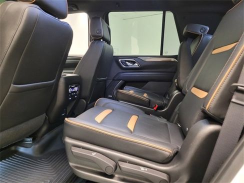 Used 2021 GMC Yukon AT4 w/ Technology Package image 12