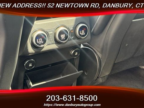 Used 2018 Land Rover Discovery HSE Luxury AWD/4WD image 36