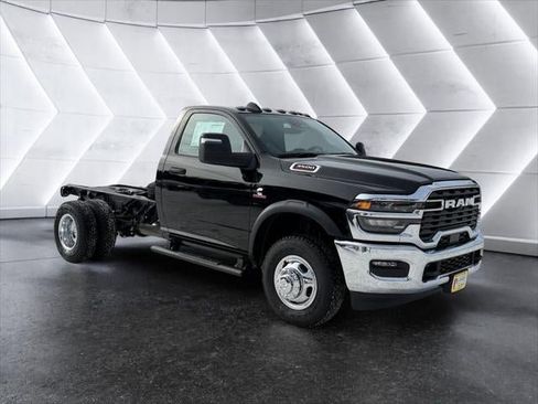 New 2026 RAM 3500 Tradesman image 24