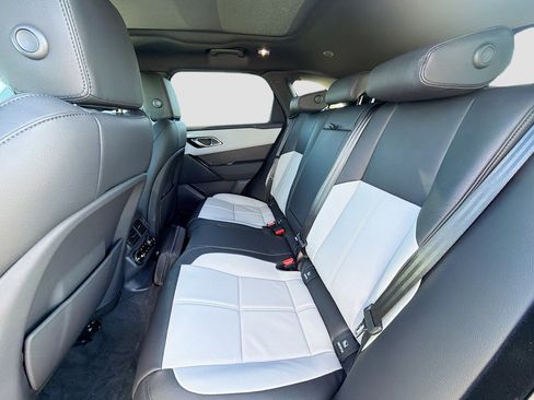 New 2026 Land Rover Range Rover Velar Dynamic SE image 21