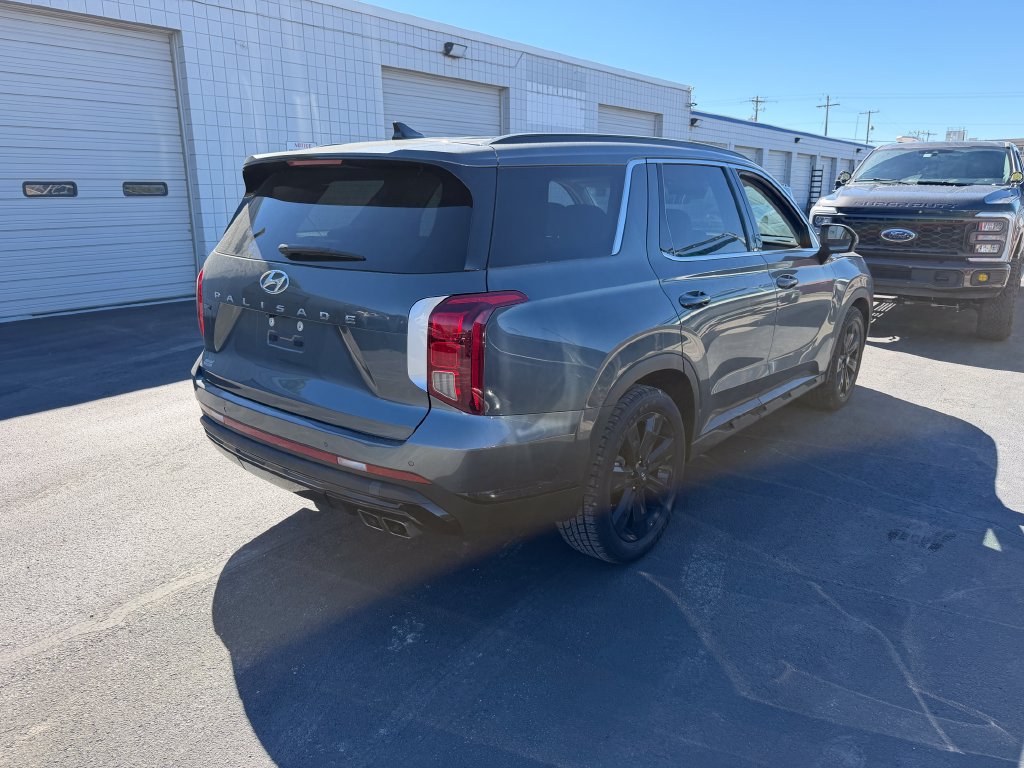 Used 2023 Hyundai Palisade XRT FWD image 4