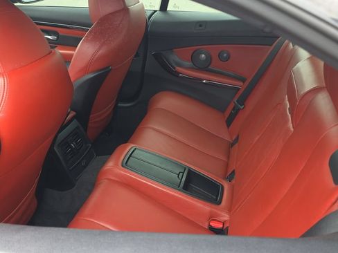 Used 2015 BMW M4 Convertible RWD image 23