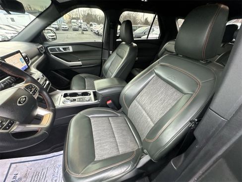 Used 2022 Ford Explorer Timberline image 11