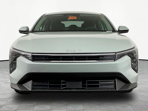 New 2026 Kia K4 LXS image 2