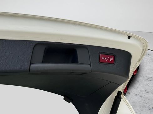 Used 2016 Mercedes-Benz GLA 250 image 25