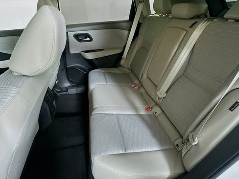 Used 2023 Nissan Rogue SV FWD image 27
